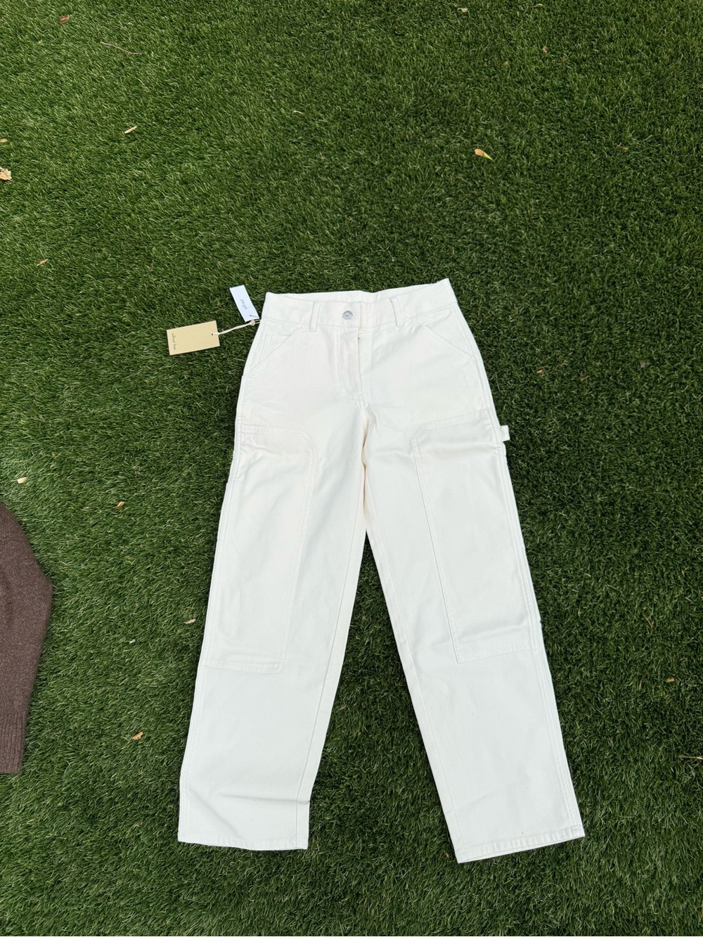 Wilfred Cream Straight-Leg Utility Jeans